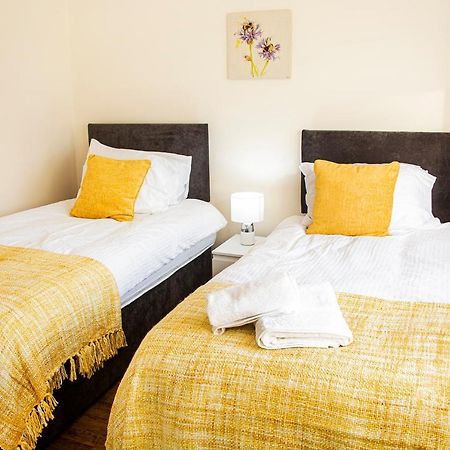 Cosy 3-Bed Home Close To City Centre マンチェスター エクステリア 写真
