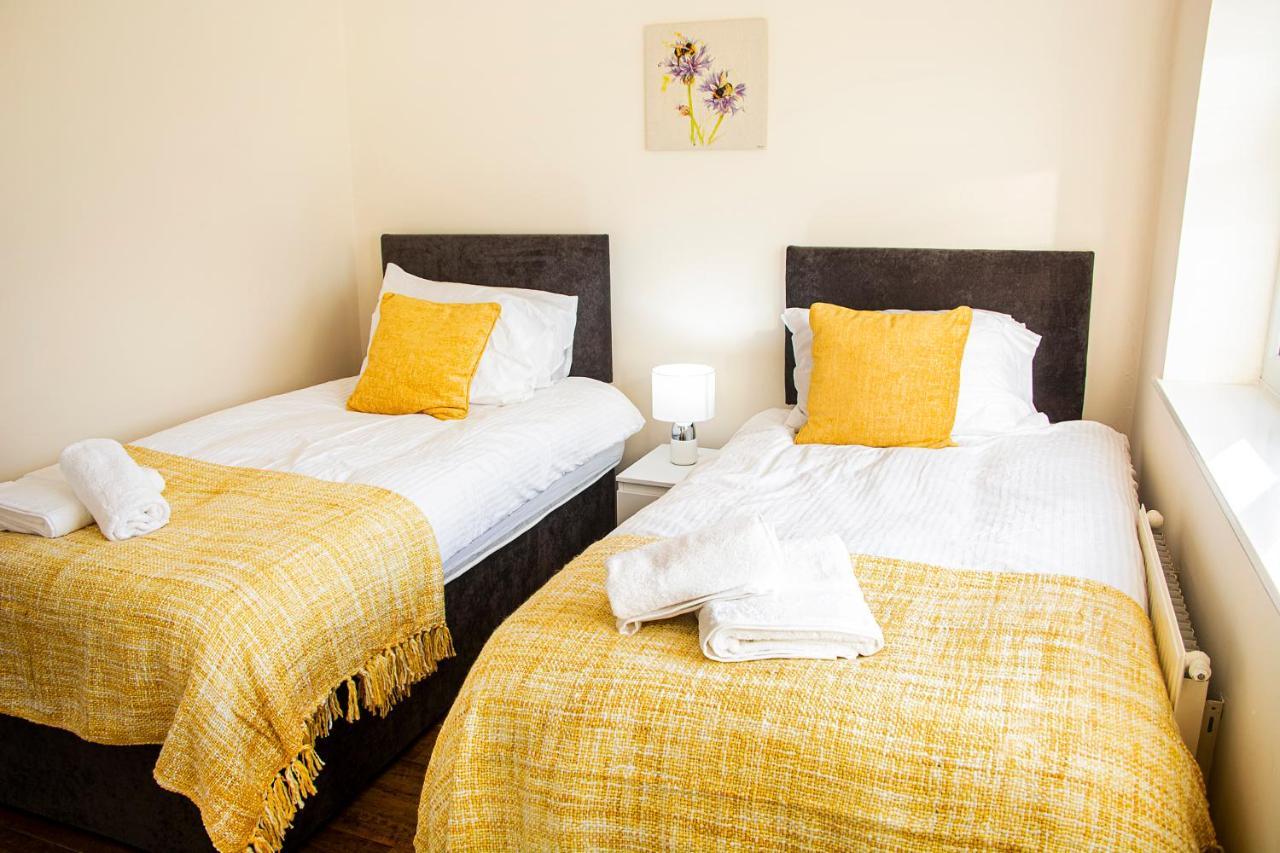 Cosy 3-Bed Home Close To City Centre マンチェスター エクステリア 写真