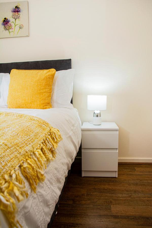 Cosy 3-Bed Home Close To City Centre マンチェスター エクステリア 写真
