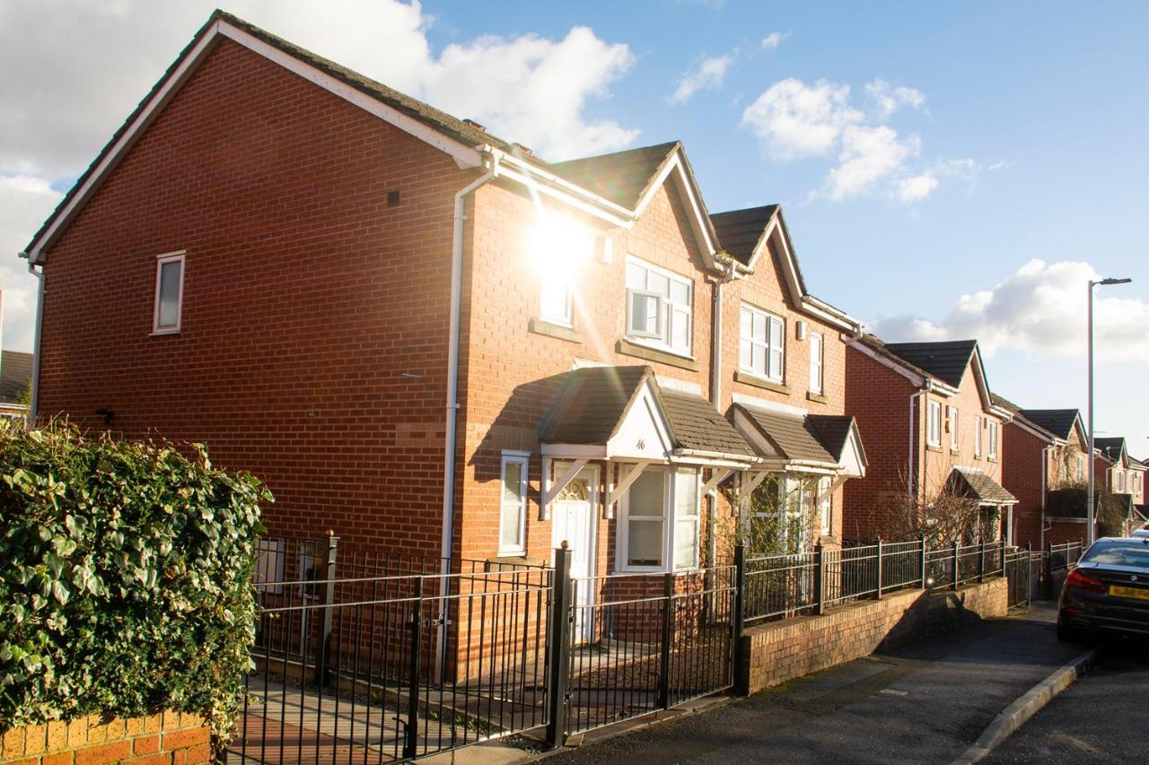 Cosy 3-Bed Home Close To City Centre マンチェスター エクステリア 写真