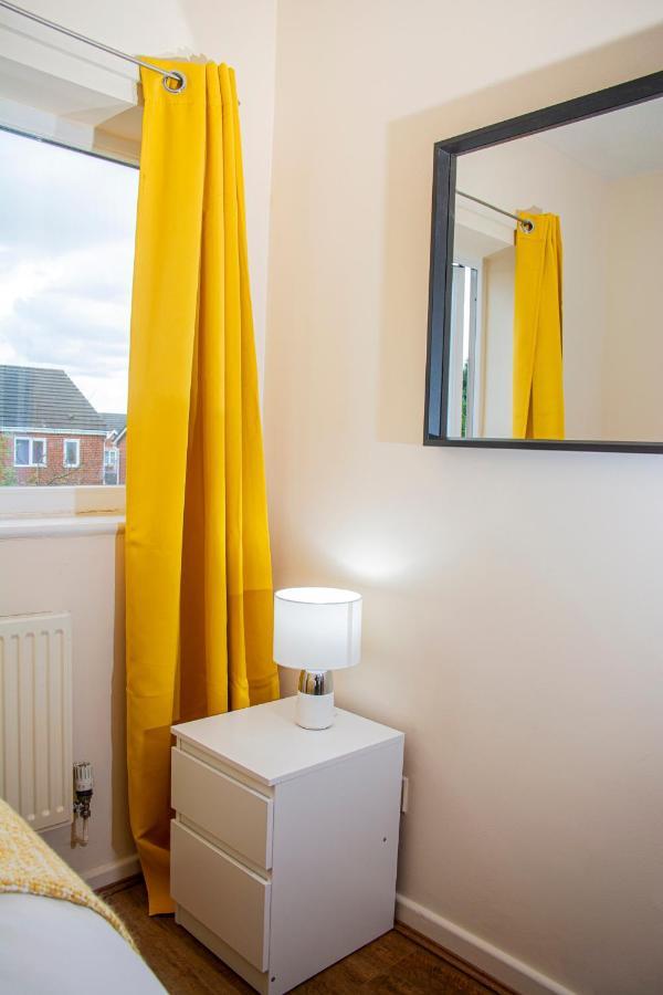 Cosy 3-Bed Home Close To City Centre マンチェスター エクステリア 写真