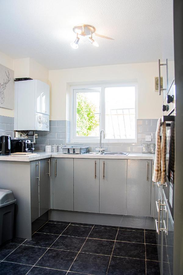 Cosy 3-Bed Home Close To City Centre マンチェスター エクステリア 写真