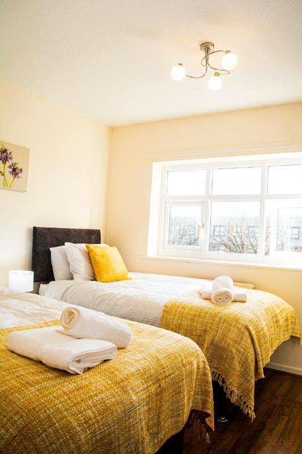 Cosy 3-Bed Home Close To City Centre マンチェスター エクステリア 写真